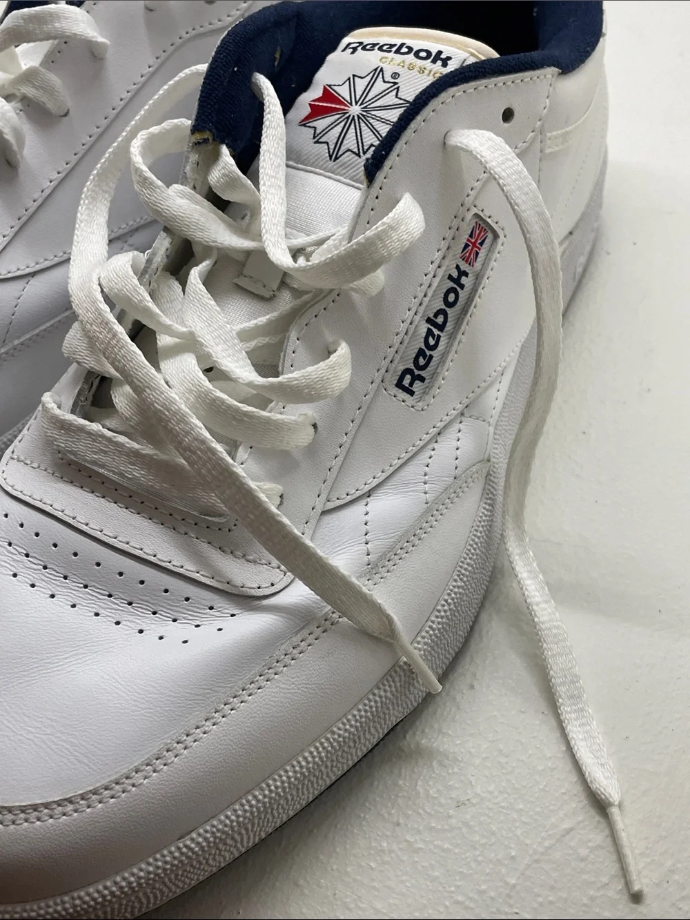 Reebok White Sneakers with Navy Accent Low-Top sz 14 men’s